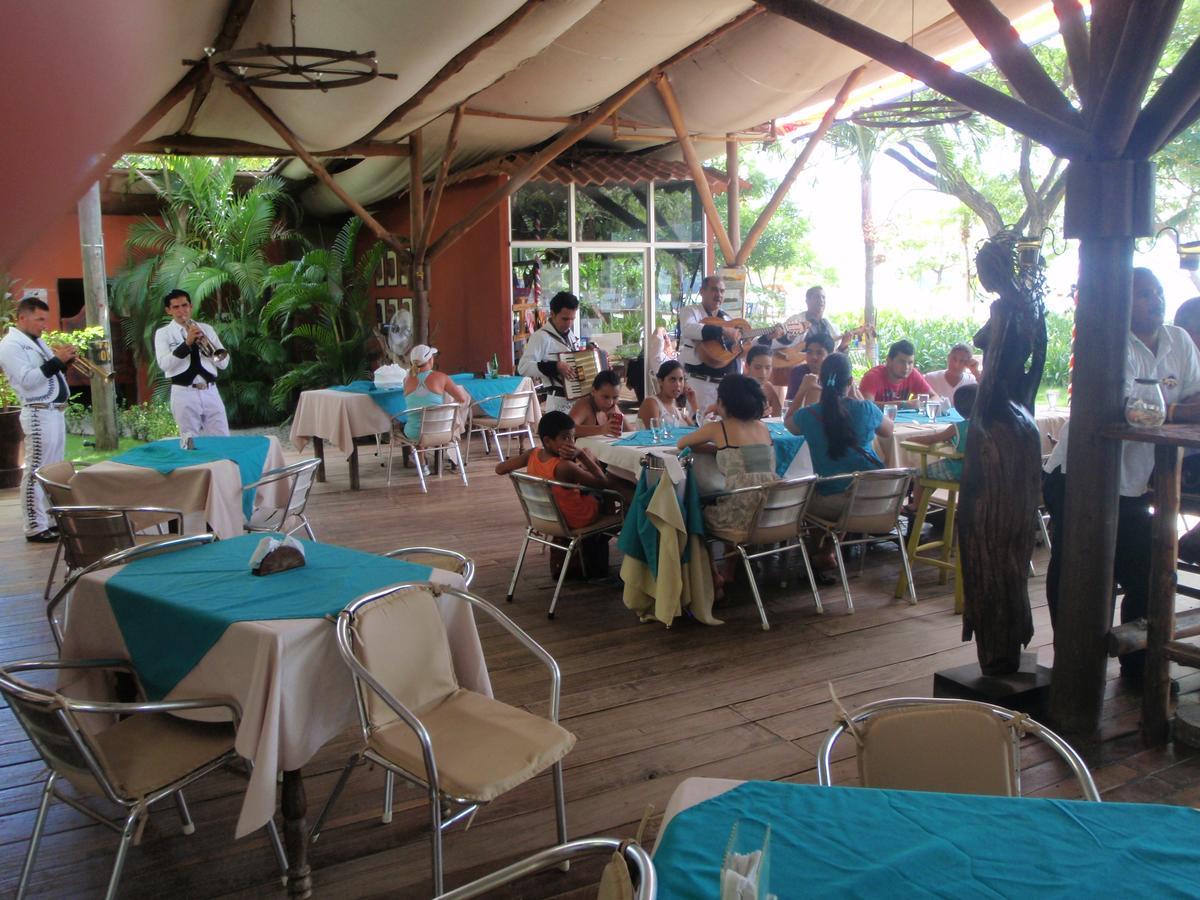 Claudio & Gloria Beach Front Rooms Playas del Coco Esterno foto